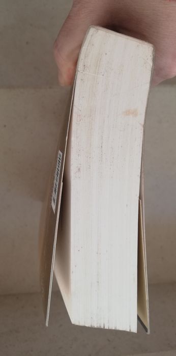 Vários livros do Dan Brown