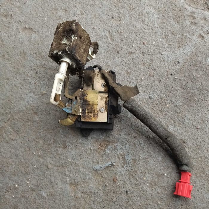 silownik zamka  klapy bagaznika  sharan galaxy alhambra 1 lift