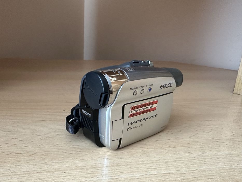 Відеокамера Sony МодельDCR-HC23E
