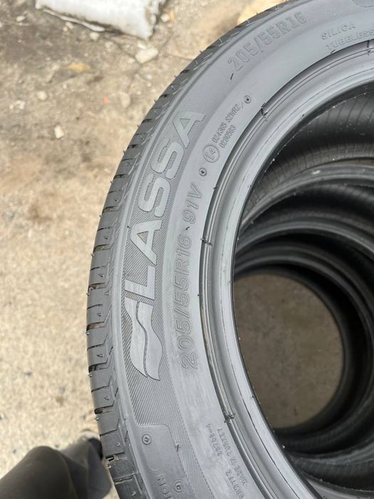 Комплект нової гуми 205/55/16 Lassa , 23 рік