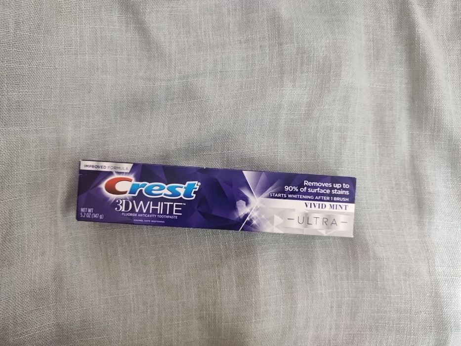 Оригінал Зубна паста 147 грам Crest 3d white ultra vivid mint