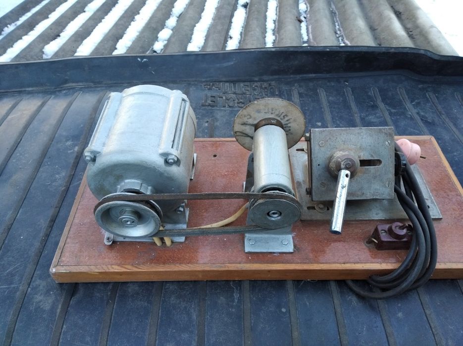 Продам маленький фрезерный и заточной для инструментов и фрез