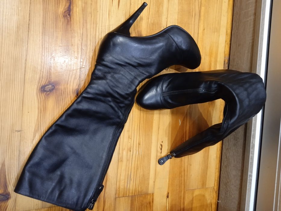 Женские сапожки размер 39