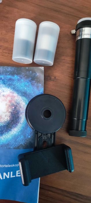 Teleskop ze statywem