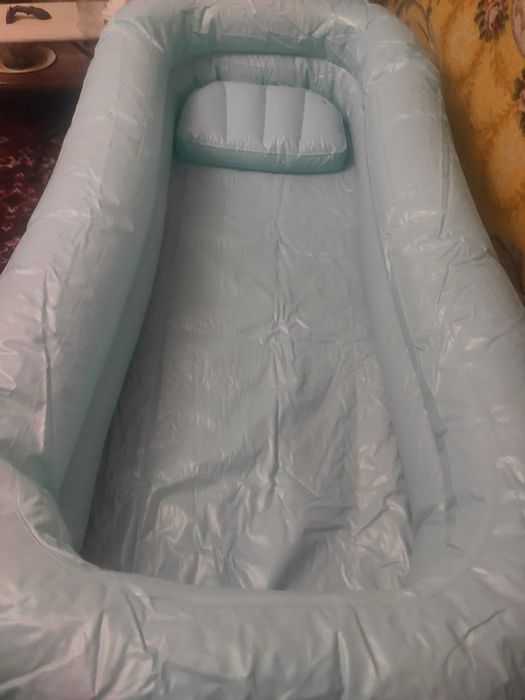 Надувна ванна для інвалідів та літніх