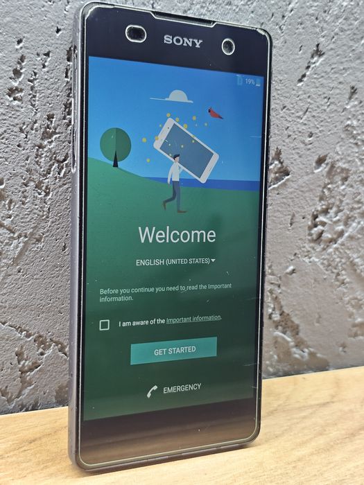 Smartfon Sony Xperia E5