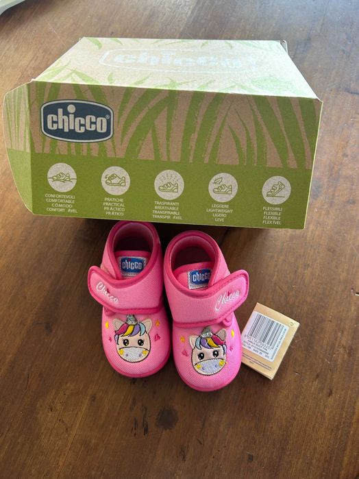 Botas cor de rosa chicco bebé