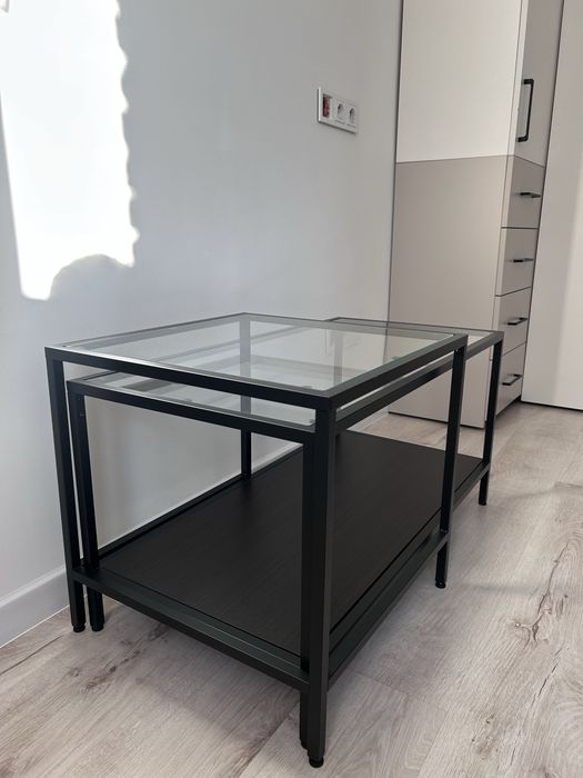 Komplet 2 stolików kawowych IKEA VITTSJÖ (loft / czarne / szklany blat)