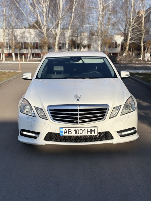 Mercedes-Benz e250 4 matic