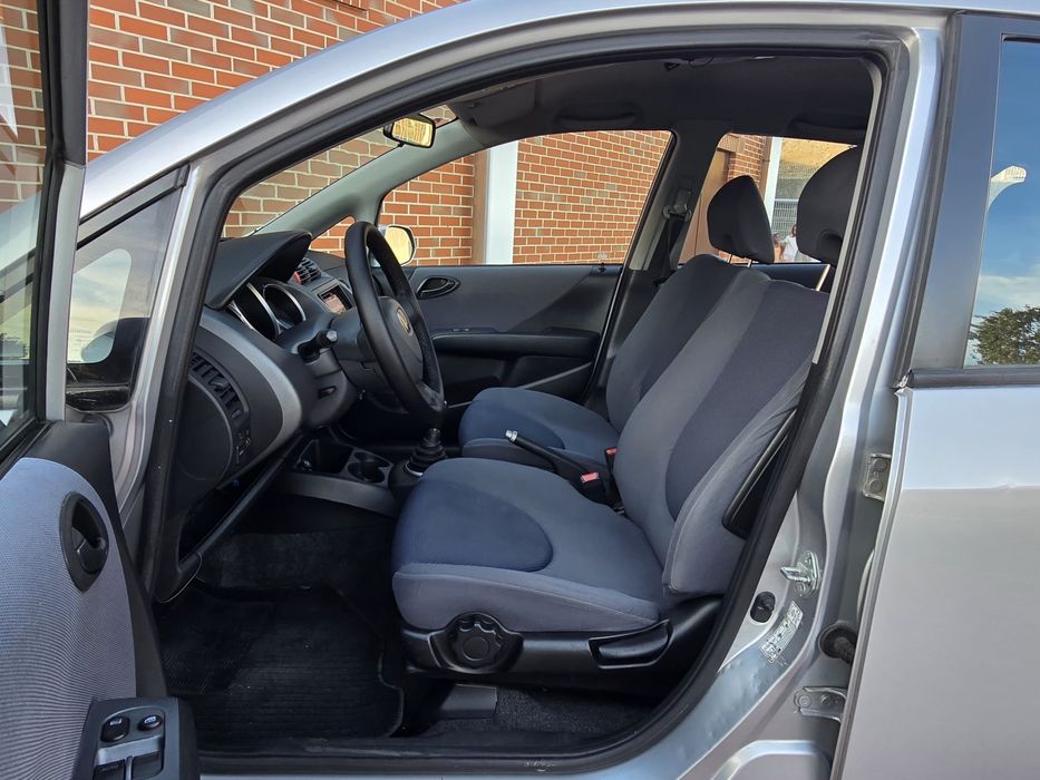 Honda Jazz 1.2 i-DSI 78cv |  AR CONDICIONADO