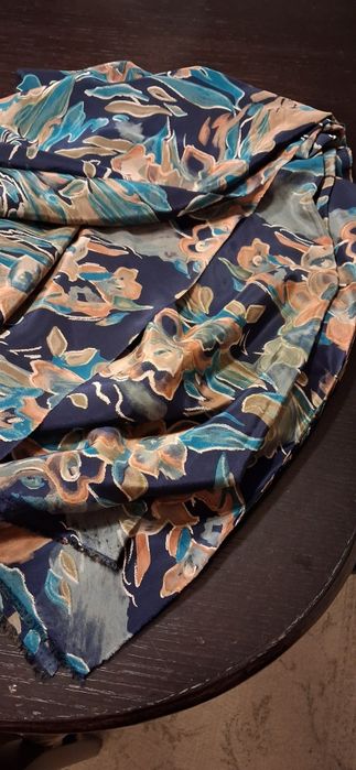 Piekny Materiał na sukienkę bluzkę