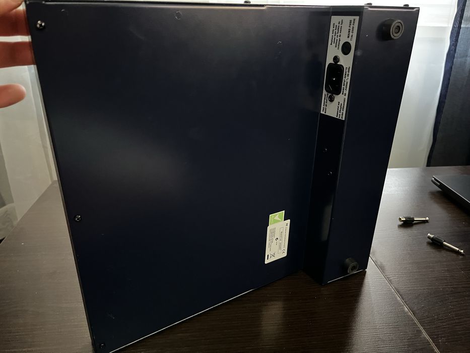 Mikser analogowy soundcraft EPM8