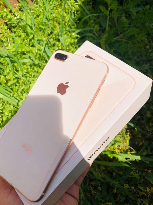 Продам айфон 8+ очены хороши
