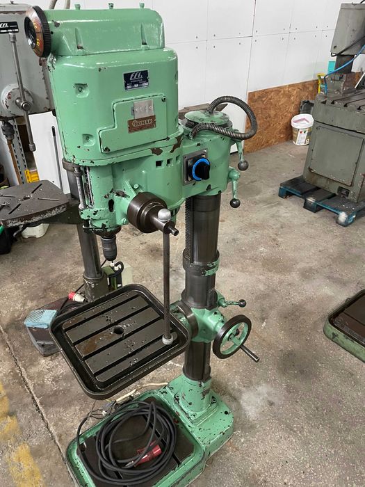 Engenho de furar EFI FB4 usado