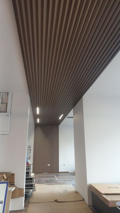 Lamele, ścianka ażurowa. Działowa.