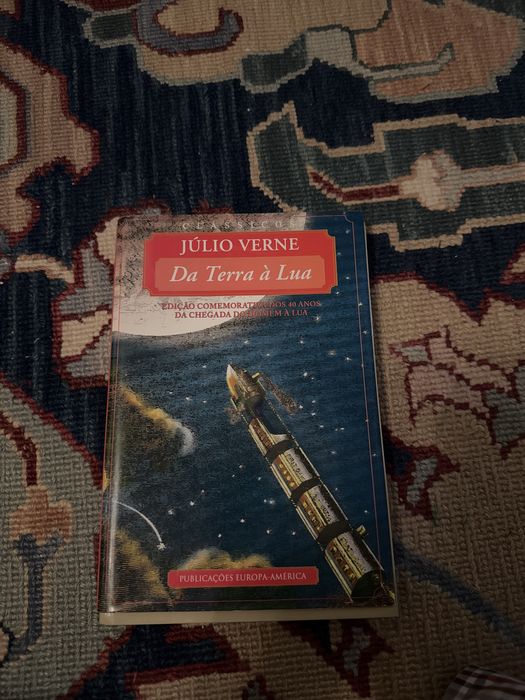 Livro “Da Terra à Lua”