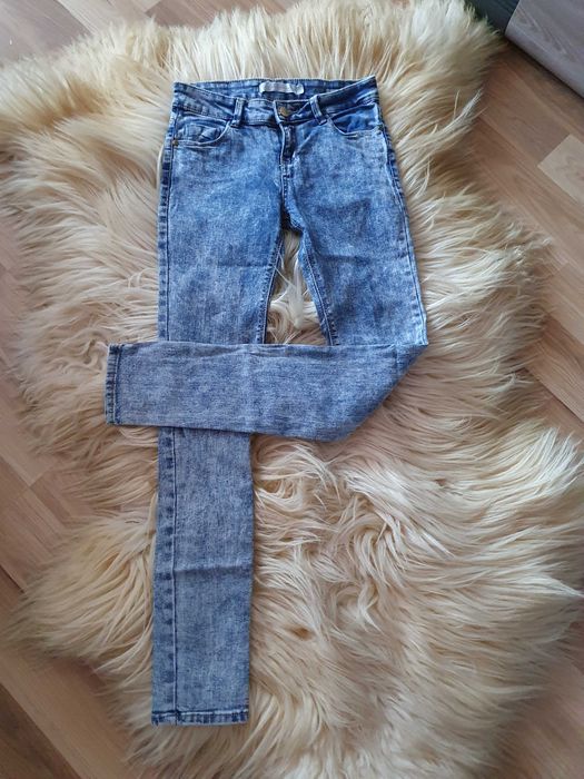 Spodnie damskie Bershka
