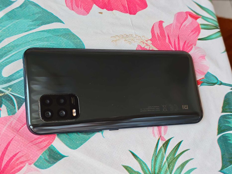 używany Xiaomi Mi 10 lite 5G 6/128 GB z etui