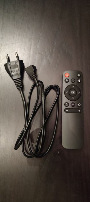 Projetor portátil Magcubic HY300 (novo)