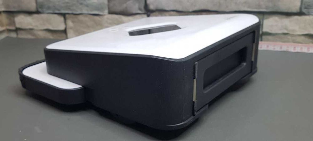 Робот прибиральник iRobot Braava 390T.полотер