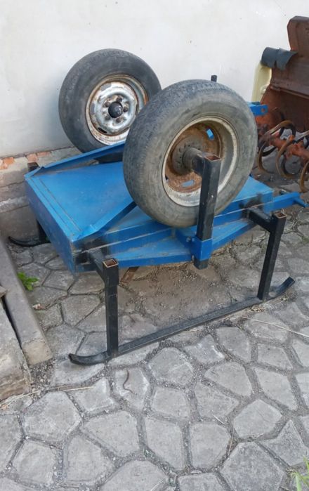 Коса до трактора на лижах
