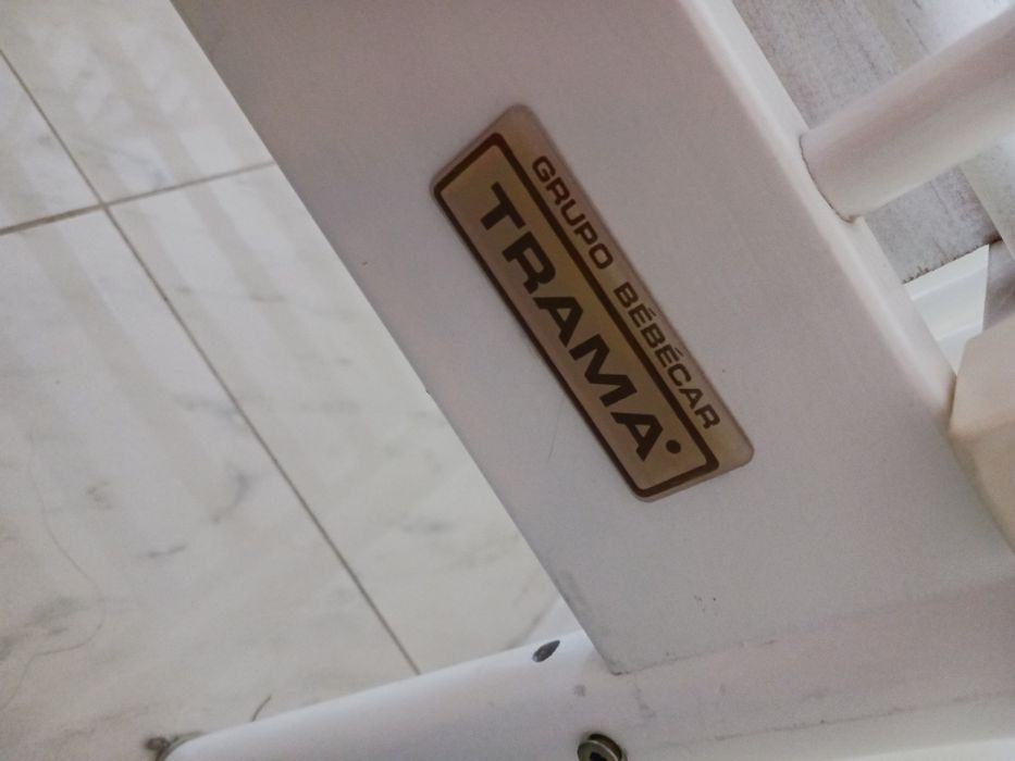 Cama / berco de bebé de grades marca  Trama