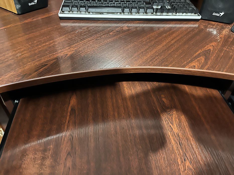 Стол компьтерный