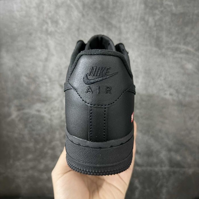 Buty Nike Air Force 1 Low Supreme Czarny R.43