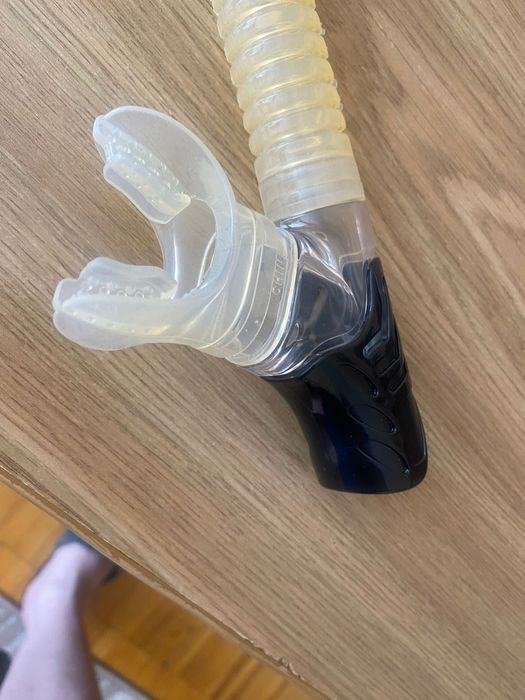 Трубка для ныряния и дайвинга