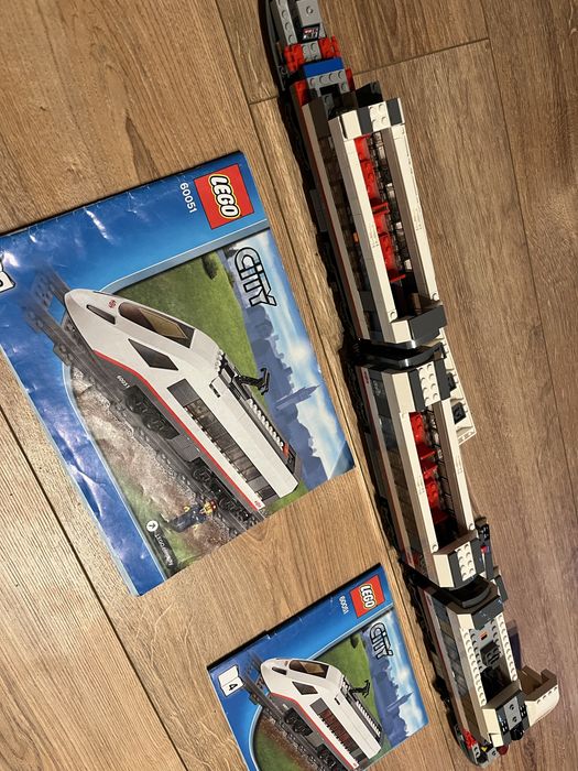 Lego pociąg pasażerski 60051