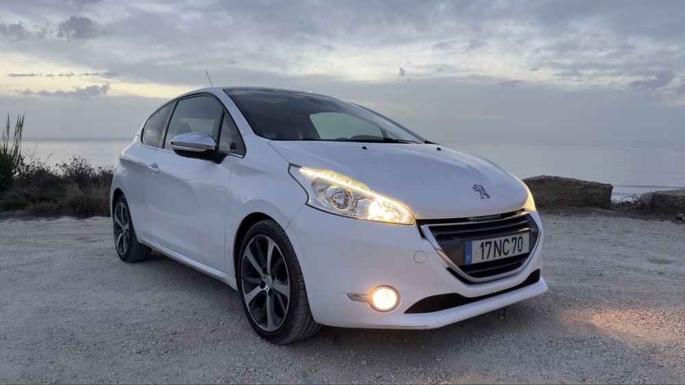 Peugeot 208 GTI Pack – 2012 | 177.000 km - NACIONAL