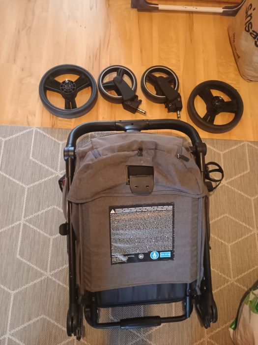 Wózek dla dziecka Carrello Bravo