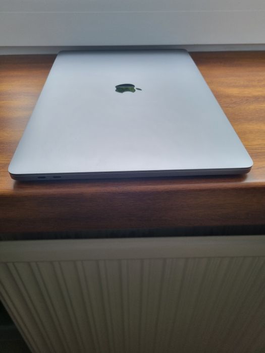 Ekran matryca do Macbook Pro 16" model a2141 emc 3347