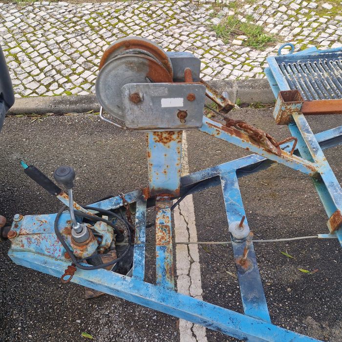 Atrelado porta carros