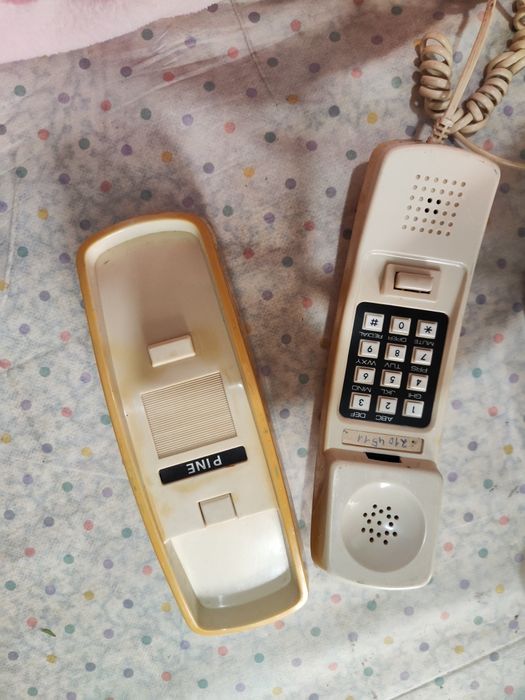 Telefone antigo como novo