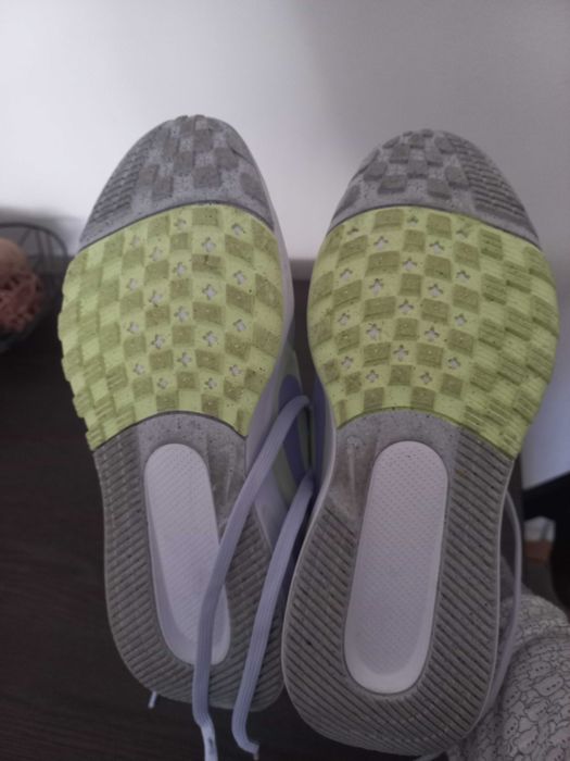 Ténis novos NIKE