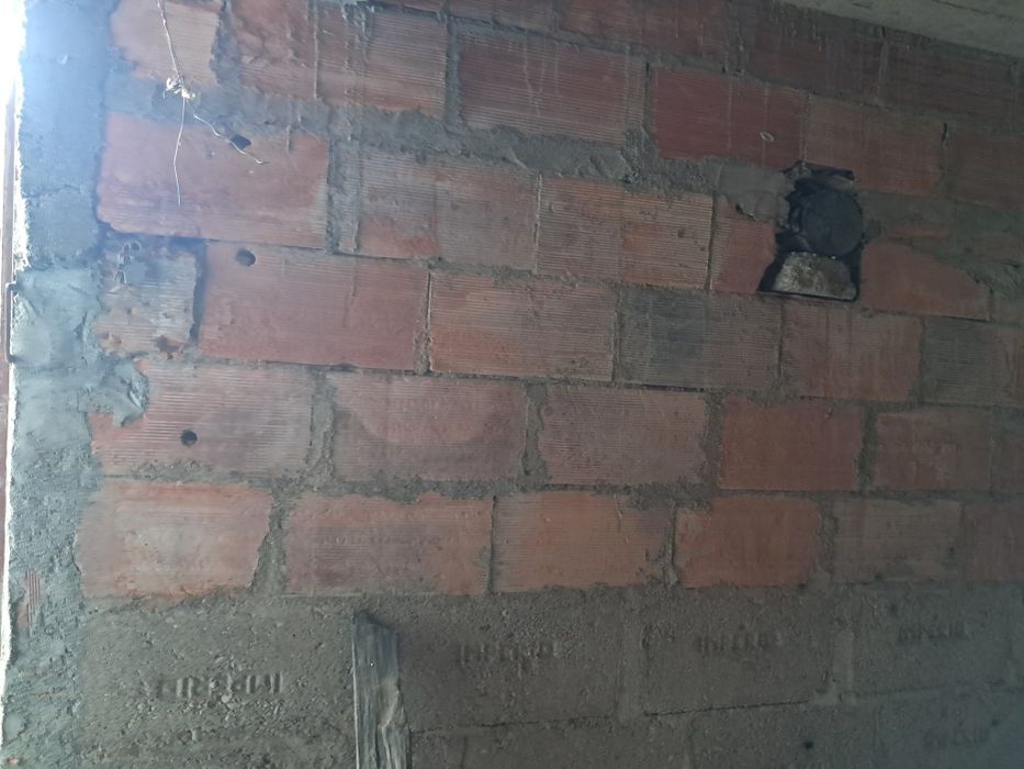 Vendo Propriedade para Reconstrução