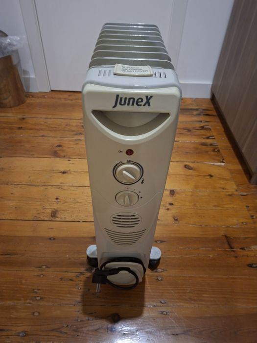 Aquecedor a Óleo Junex 2000W - Bom Funcionamento