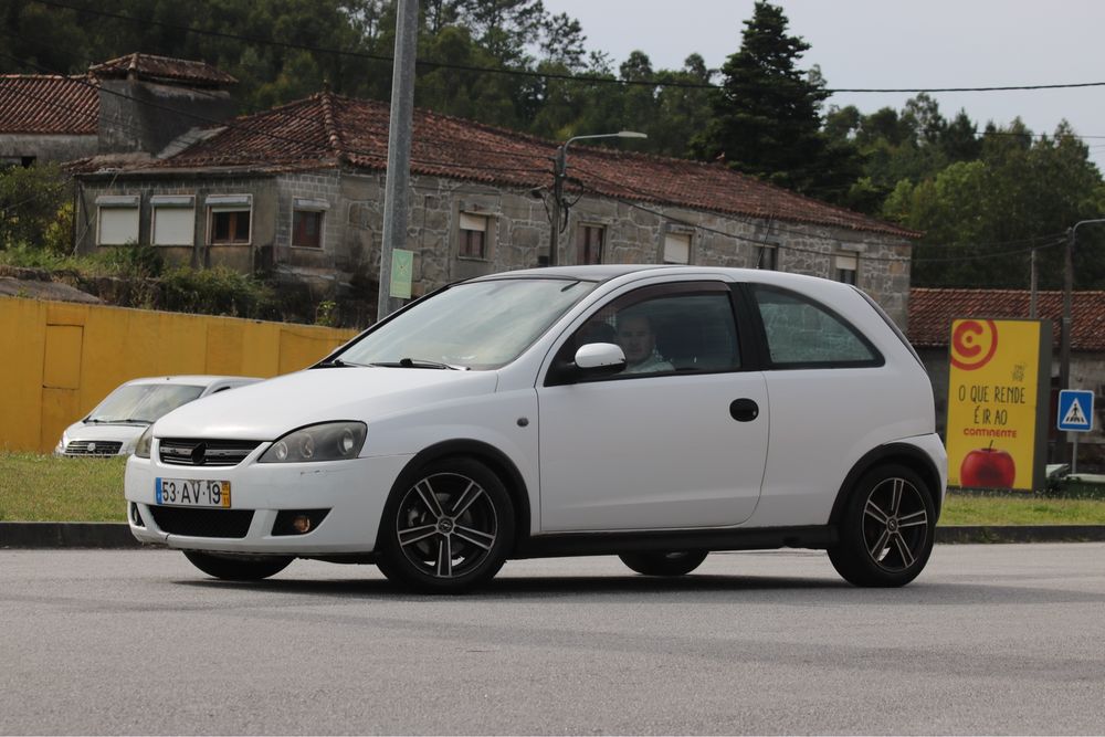 Opel Corsa c 2005 comercial diesel com AC