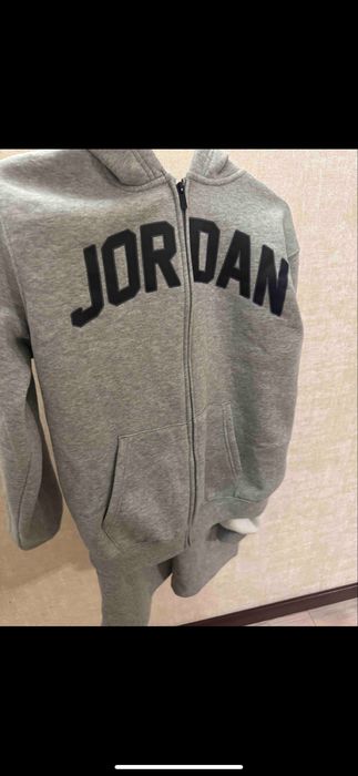 Новий оригінальний теплий костюм JORDAN (12 років)