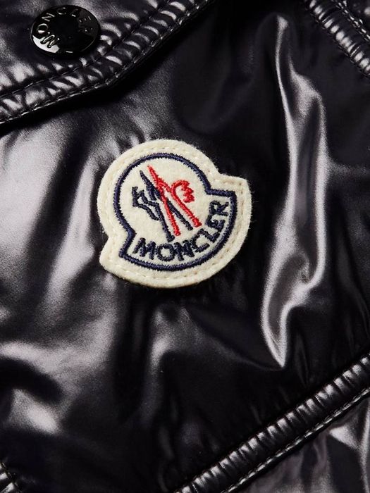 Пуховик  Moncler