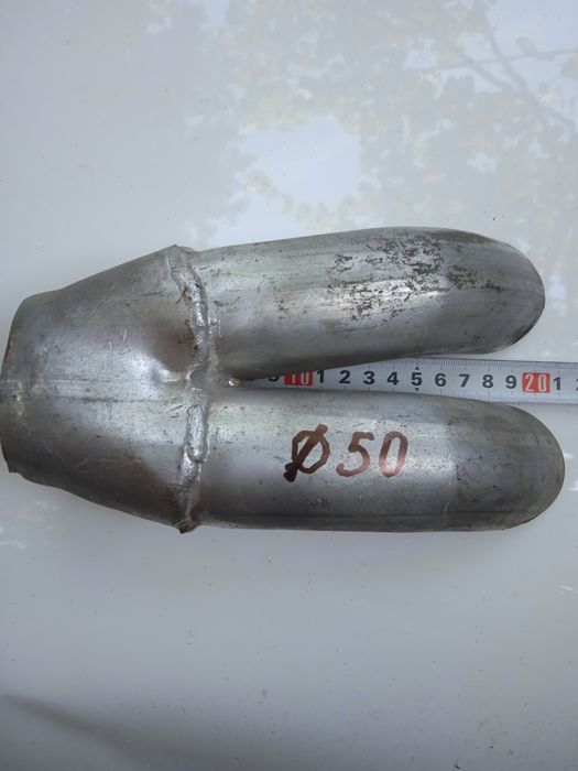 Выхлопная труба  раздвоение.