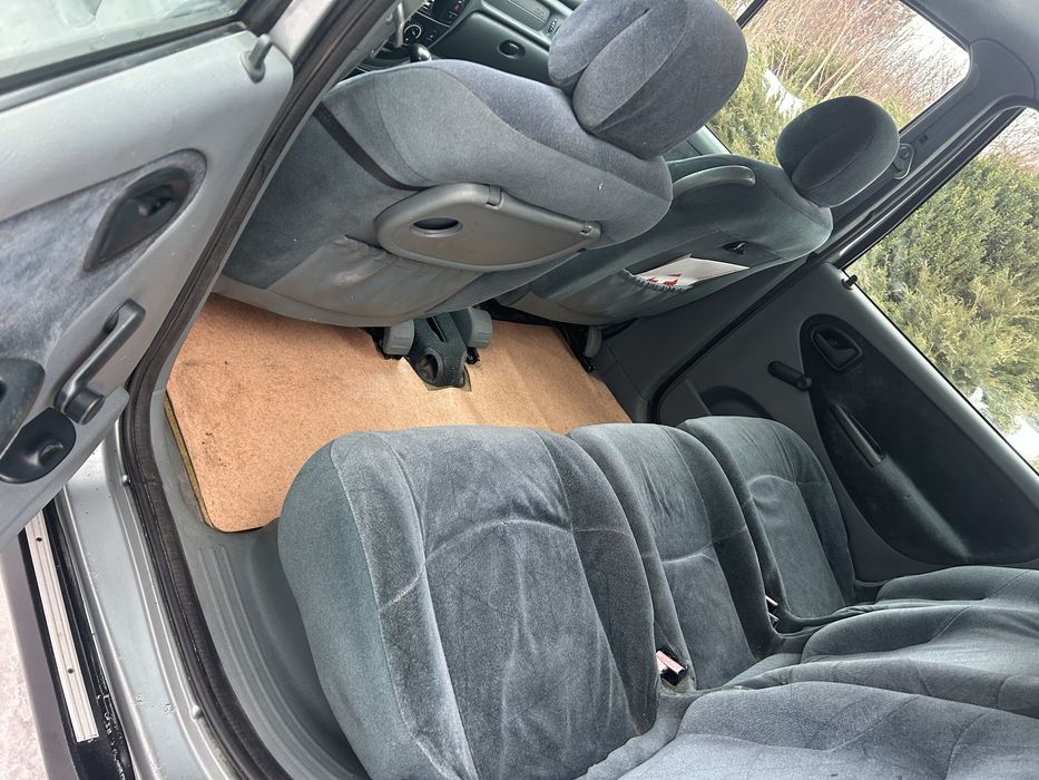 Renault Megane Scenic, 1.6 г/б, срочно!