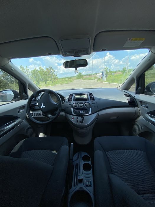 Mitsubishi grandis