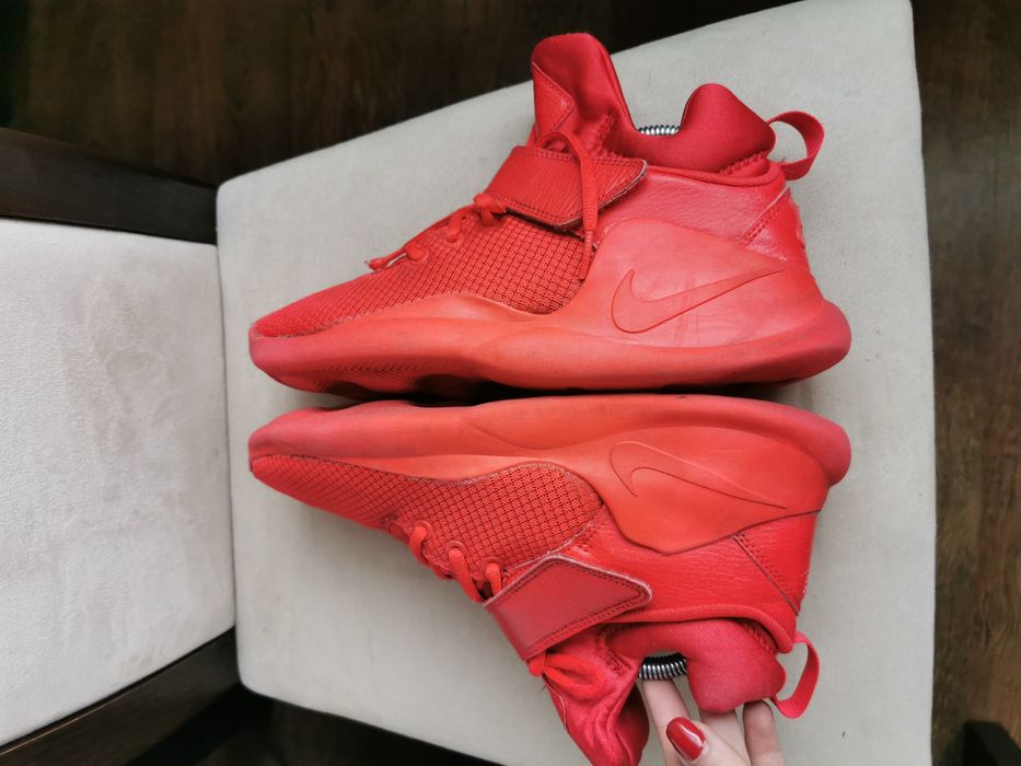 Buty sportowe Nike Kwazi 26,5cm