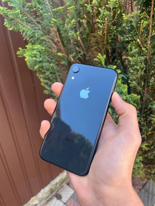 iPhone XR 128 GB в хорошому стані