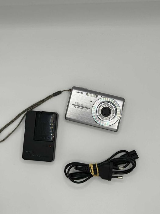 Casio Exilim EX-Z75 Câmera digital em bom estado