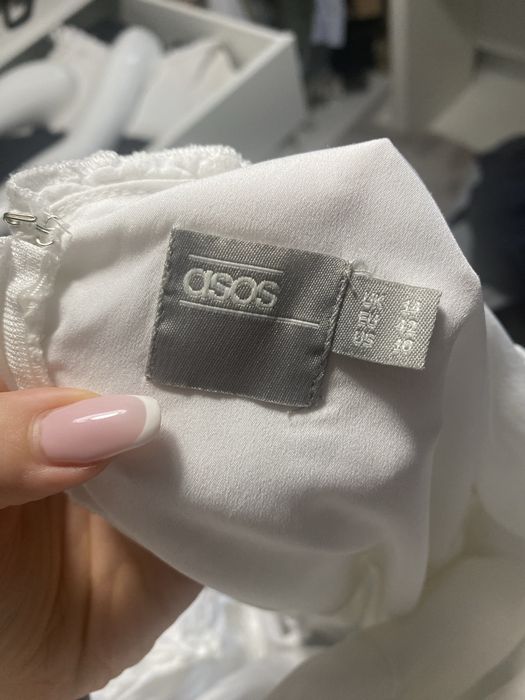 Biała sukienka Asos L/XL z odkrytymi plecami