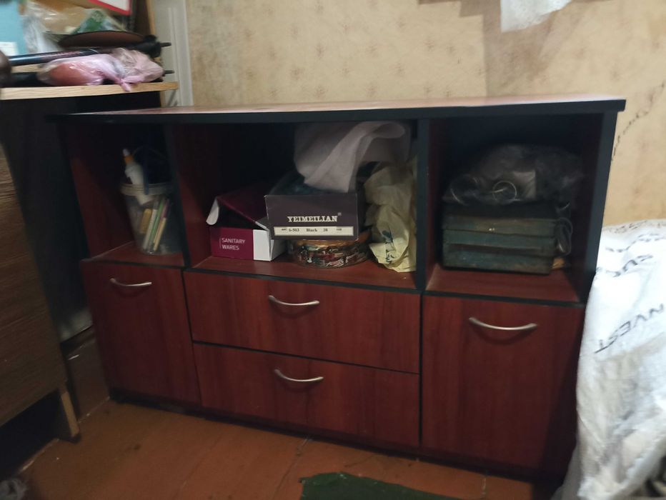 Стіл під телевізор бв