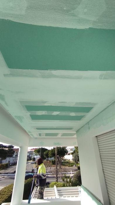 Faço barramento em Pladur ao M2